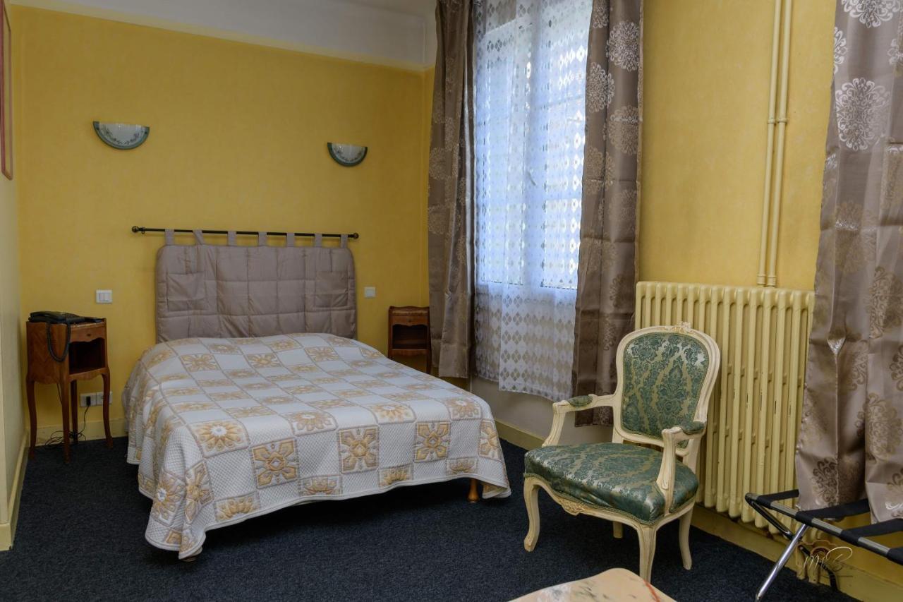 Hotel De La Cloche Sp Reims Exteriör bild
